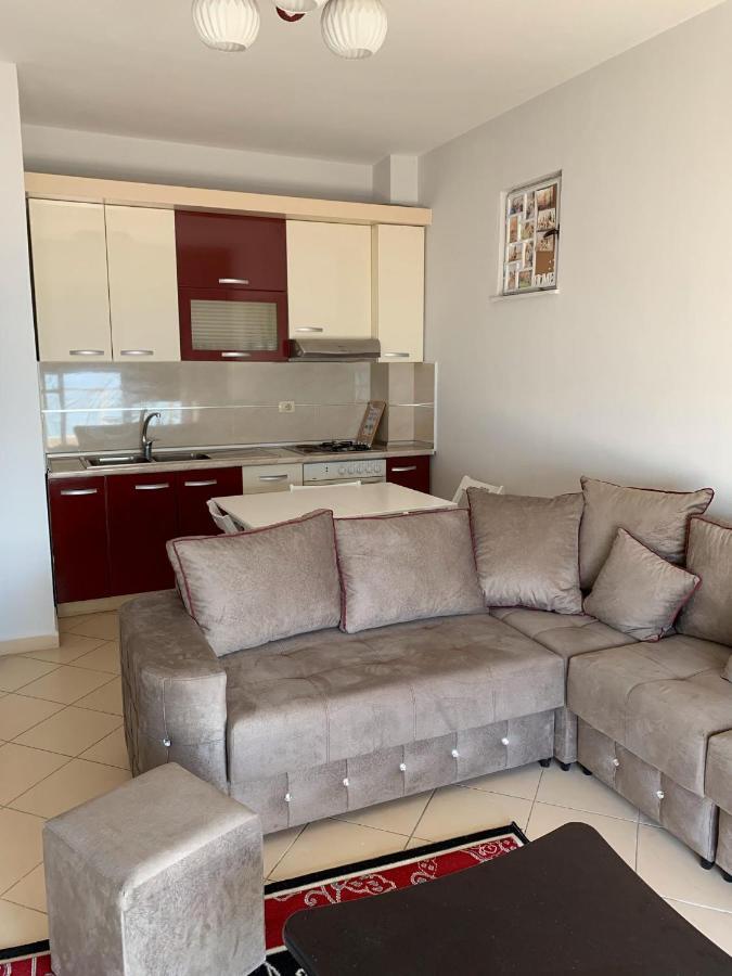 Apartament La Playa Durrës Esterno foto